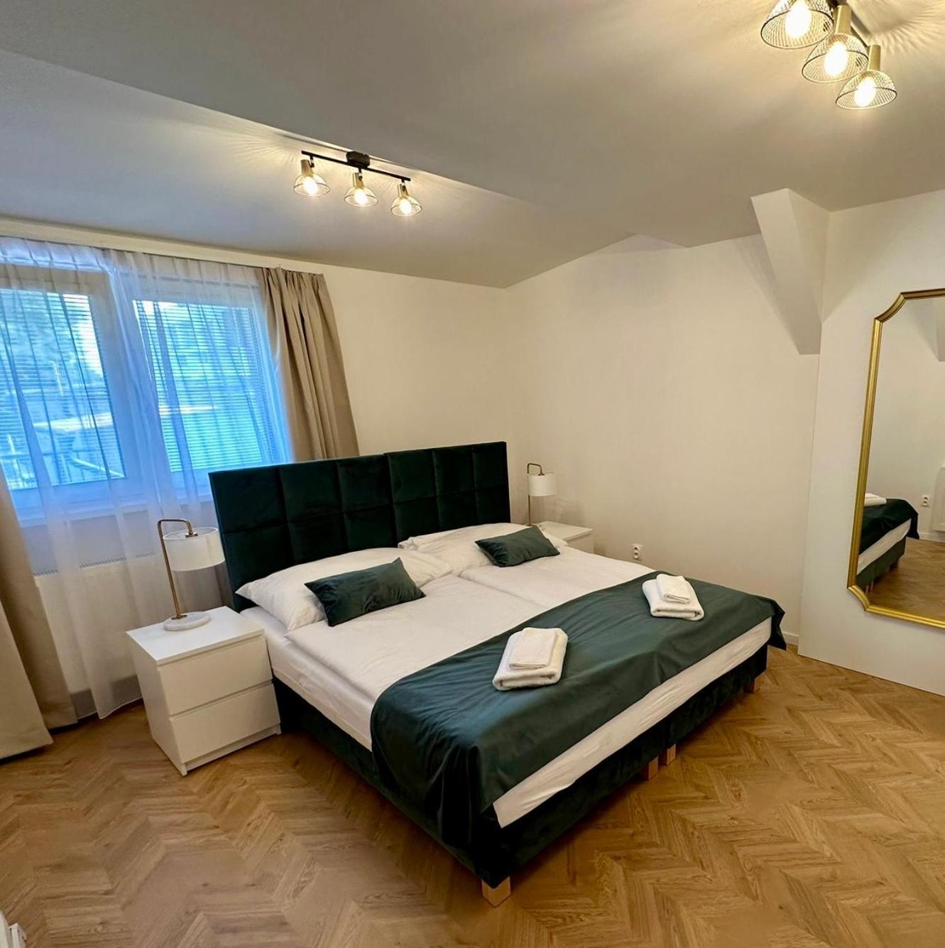 Apartmany Harmony Liptov ลิฟตอฟสกีมิคูลาช ภายนอก รูปภาพ